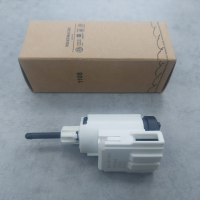 Датчик положения педали сцепления AUDI A6 07-11 VAG Roomster 06- Polo 10- SKODA Rapid 12-