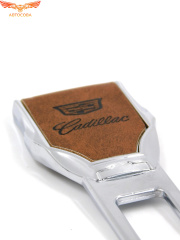 Заглушка ремня безопасности кожаная коричневая Cadillac