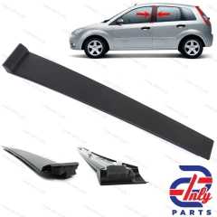 Наружный левый молдинг передней двери  FORD Fiesta 2001-2008