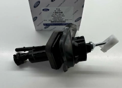 Цилиндр сцепления главный Focus II / III (кроме 2.5V6) / Kuga / Mazda 3 / 5 / Volvo (Турция) без датчика