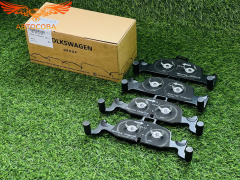 Колодки тормозные передние VAG 8W0698151AQ