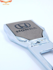 Заглушка ремня безопасности кожаная тёмно-коричневая Honda