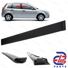 Наружный правый молдинг передней двери FORD Fiesta 2001-2008
