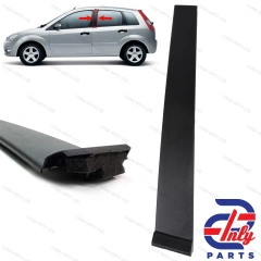 Наружный левой молдинг задней двери FORD Fiesta 2001-2008